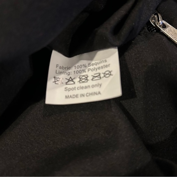 Multi-Colored Sequin Shoulder Bag w/ Silver Disappearing Heart Bag - Picture 12 of 16